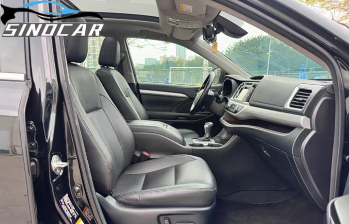 汉兰达2019 2018款 2.0T 两驱豪华版 7座 国六 黑色内饰 (1)