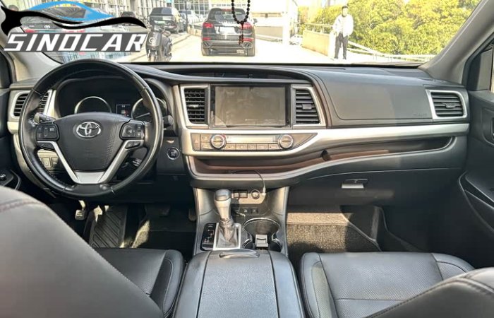 汉兰达2020 2018款 2.0T 四驱尊贵版 7座 国六 白色内饰 (1)