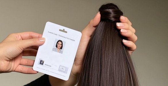 How Licensed Cosmetologists Choose Hair Extensions_副本