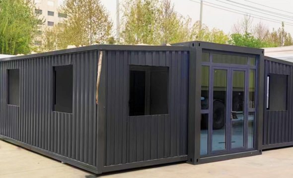 Durable Expandable Dual-Wing Panel House