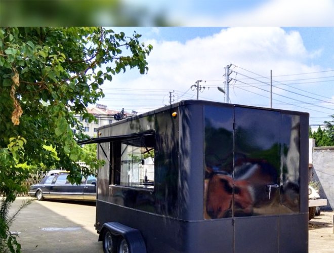 Black King Kong Food Trailer