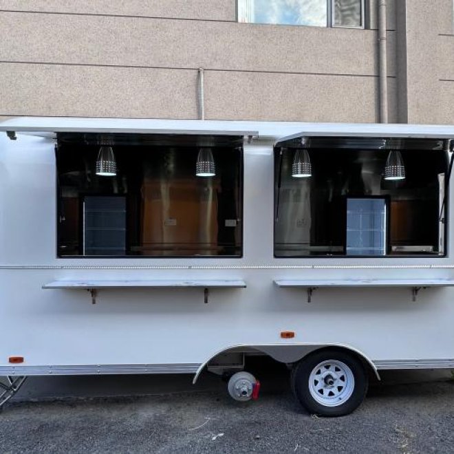 Qingfeng Catering Trailer