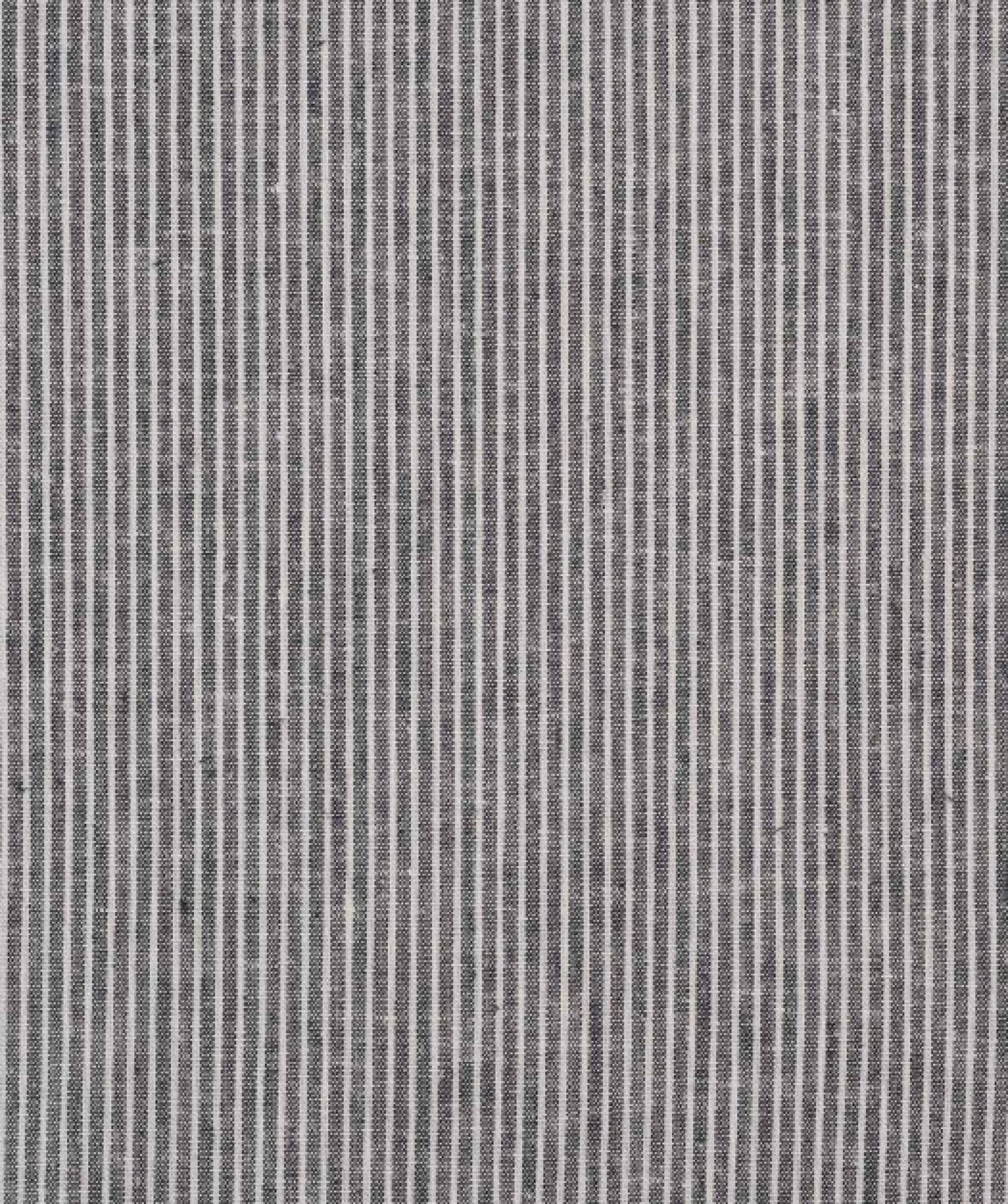 Lightweight plain weave fabric for fashion