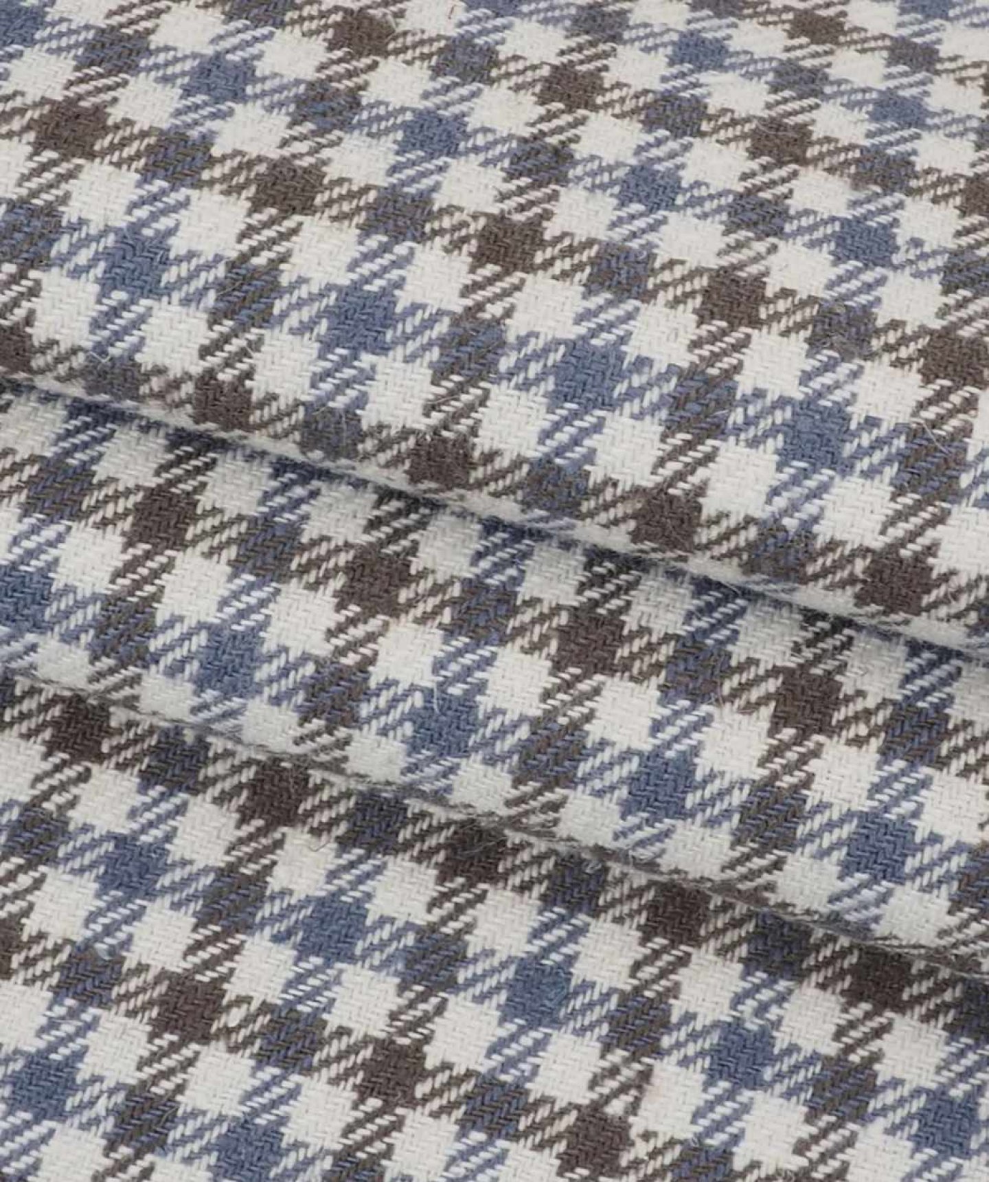 Easy-care mid-weight twill textile