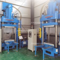 1曲式空气弹簧硫化机1