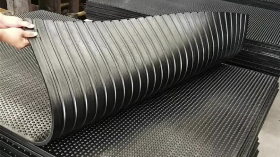 Rubber Flooring  rubber mat Sector