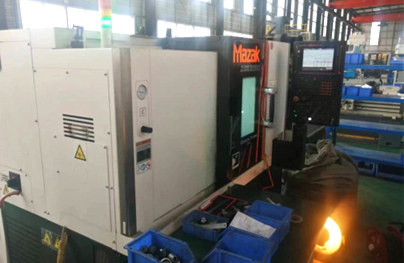 Precision small machining center