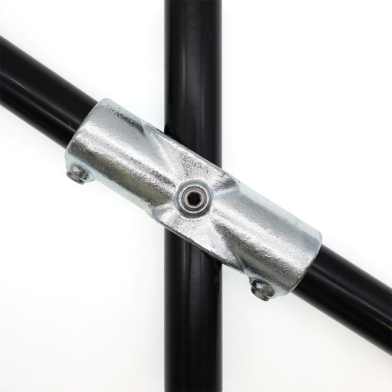 126 Adjustable Cross Galvanized Pipe fittings