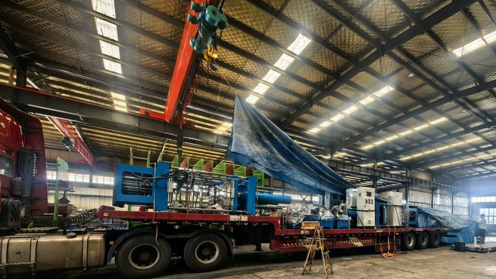 Ready | Loading  ✨  