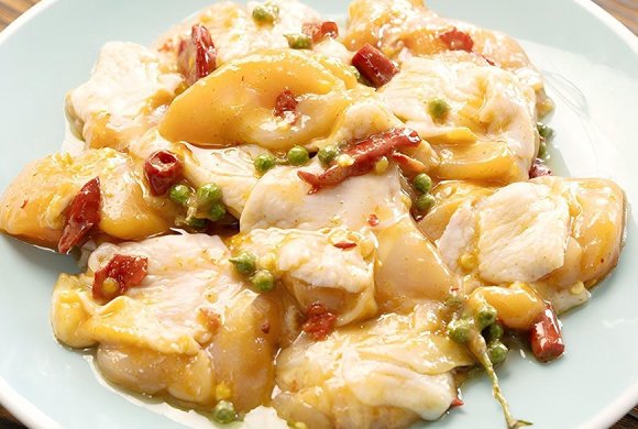 Yellow chicken with sichuan peppercorn oil