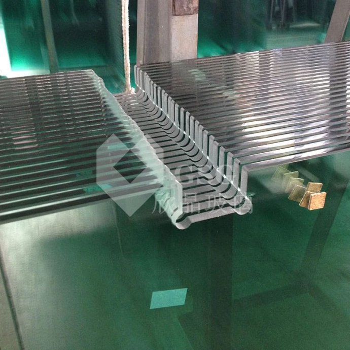 Custom Curved Tempered Glass for Architectural Applications|Globalstar Glass