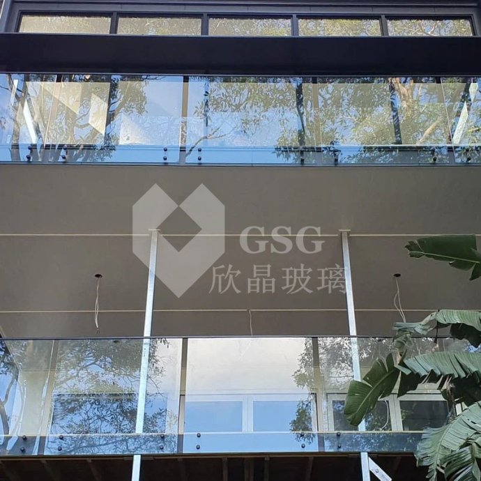 Point-Fixed Tempered Glass Railing for Modern Building Balconies|Globalstar Glass