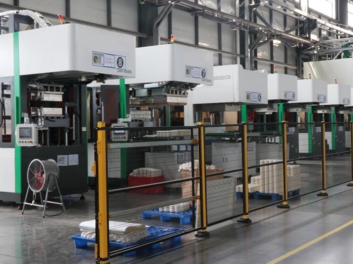 Automatic cup lid making machine