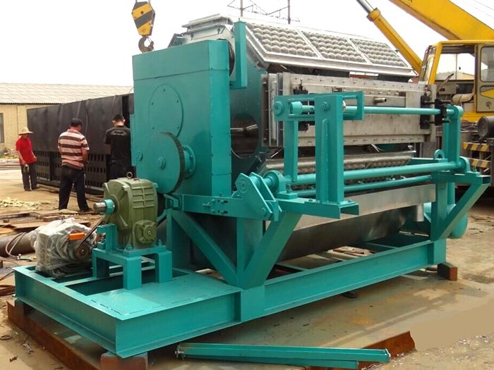 Automatic apple tray making machine