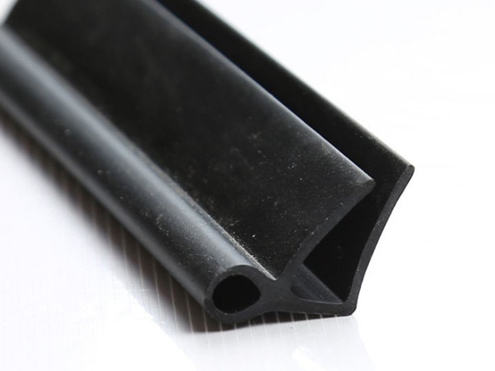 Custom-Shaped Rubber Seal Strip