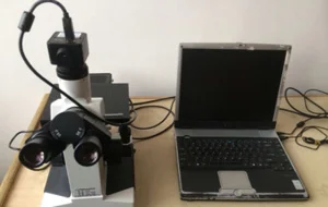 Microscopio metalúrgico