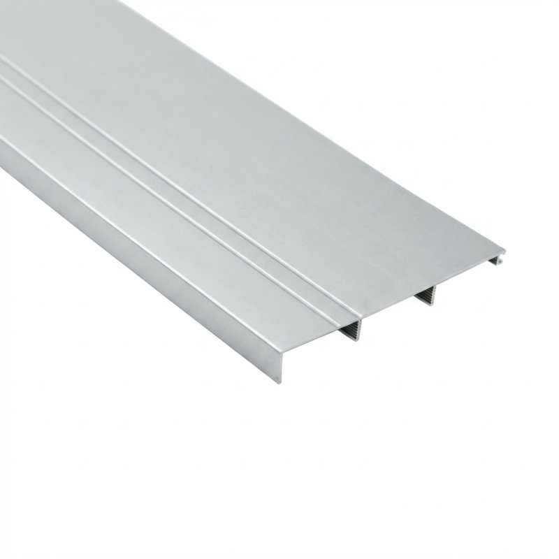 Rodapié de aluminio