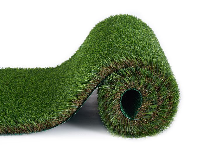 Customizable mini turf for small outdoor areas