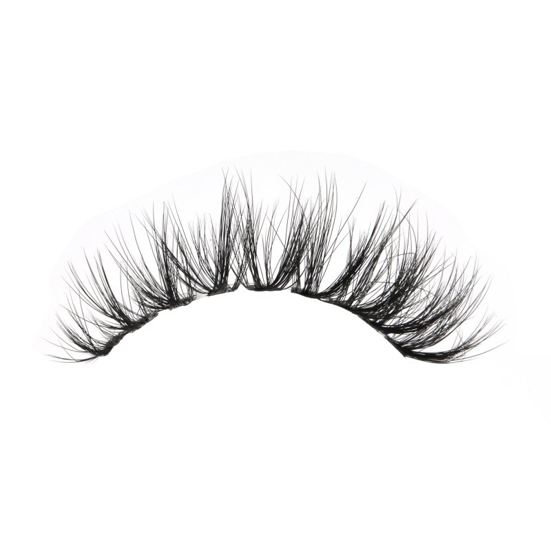 Fluffy Natural Eyelashes wearing effect