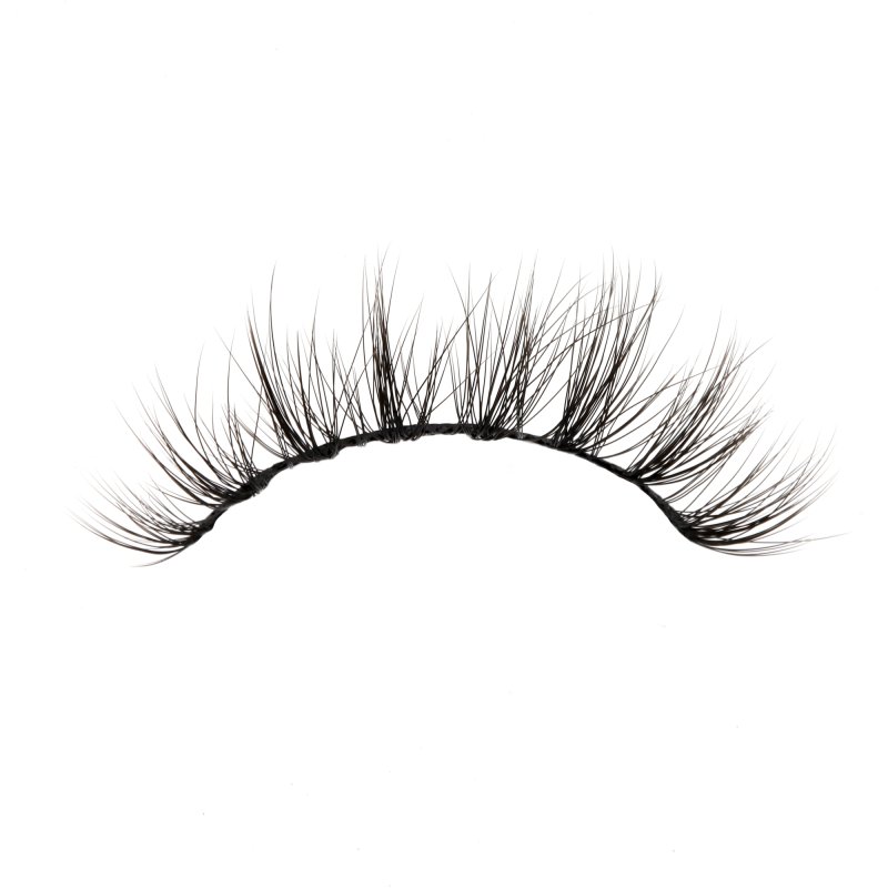 Long Wispy Lashes wearing effect