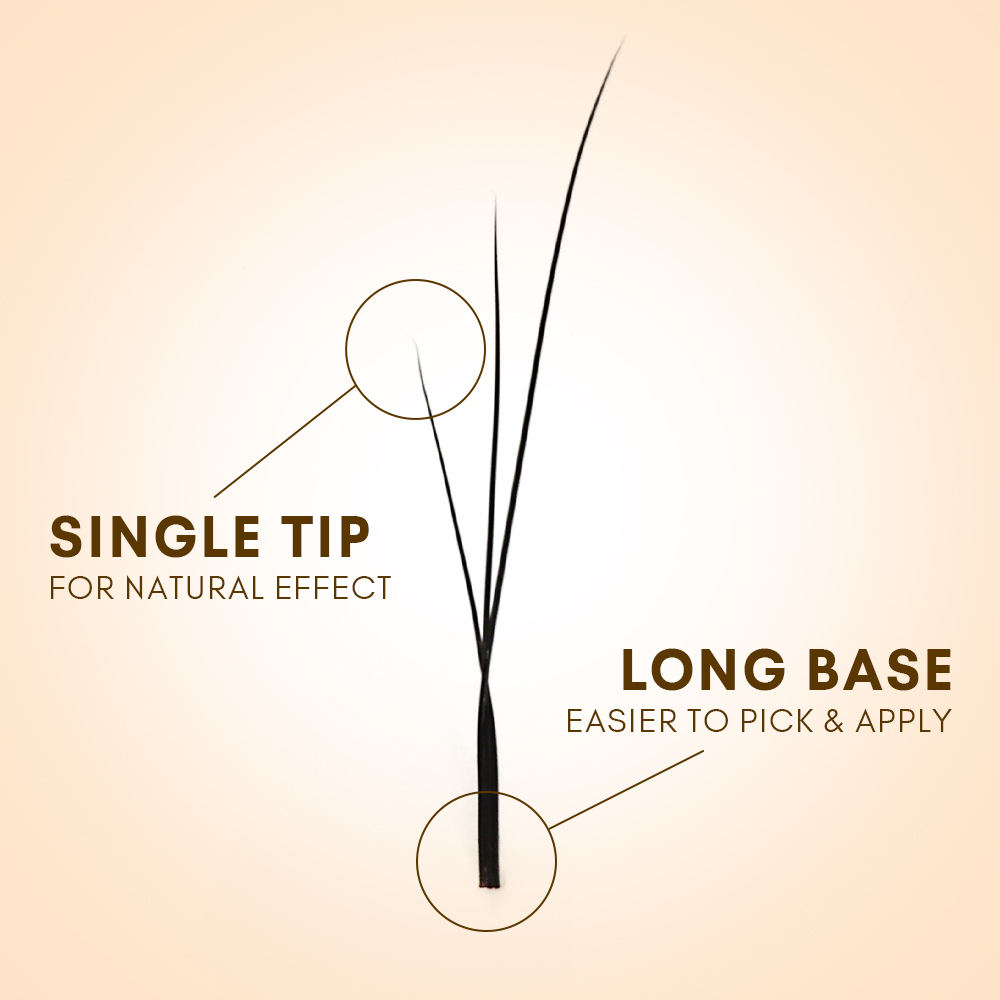 foxy w lashes fan detail