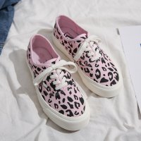 Ladies canvas shoes