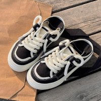 Women’s sneaker canvas shoes