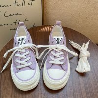 low top canvas shoes