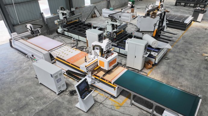 ATC CNC Router With Auto Loading Unloading Drilling Bank and Labeling for Cabinet Door Production and Furniture Manufacturing