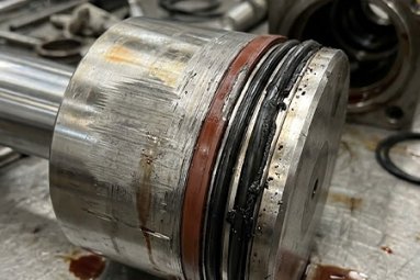 Inevitable Side Loading in Hydraulic Cylinders: Custom Machined Seal Solutions