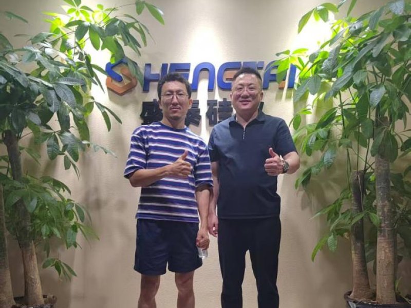 Tajikistan Edible Oil Producer Visits for In-Depth Discussions on Diatomite Procurement Cooperation