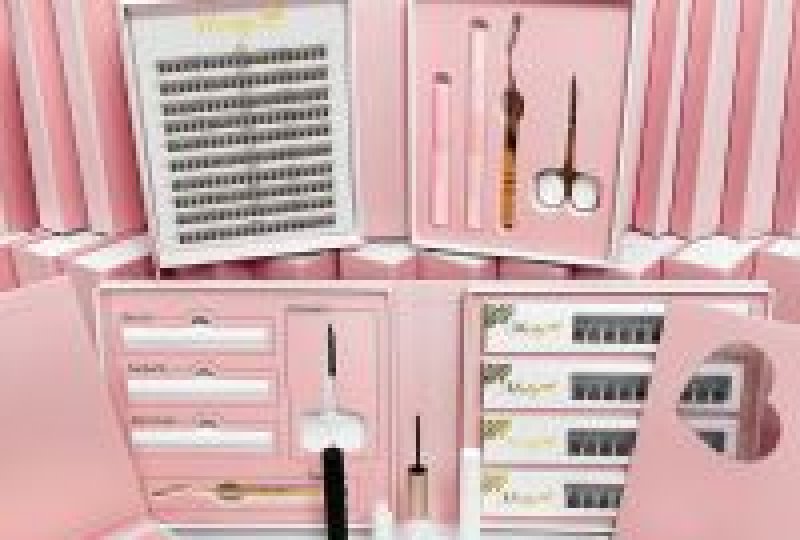 Homemade eyelash extensions: Get professional results at home in 2025.