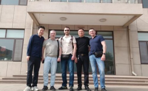 اشترت شركة نبيذ فرنسية رافعات شوكية عديمة الانبعاثات لصناعة الأغذية