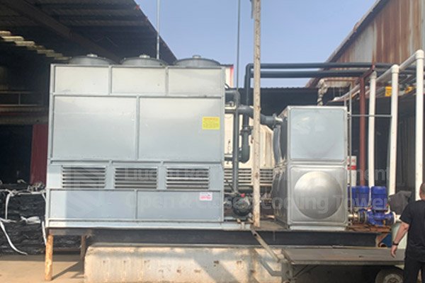 Closed cooling tower integrated system in outdoor industrial site