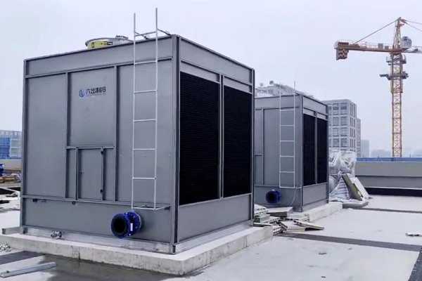 Open crossflow cooling system fully set up in outdoor environment