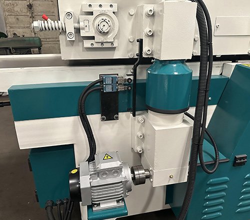 Electric lifting and lowering of feeding device