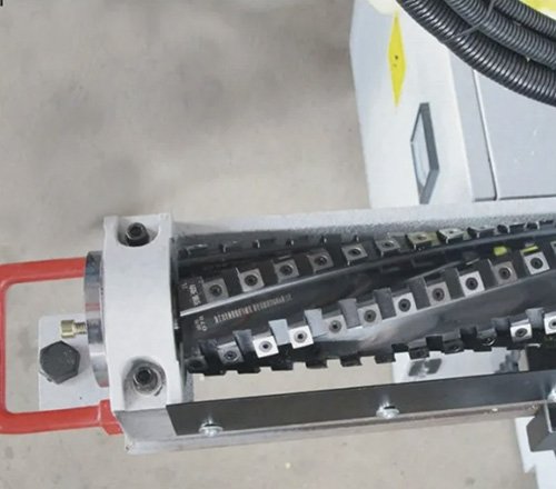 Spiral cutter shaft