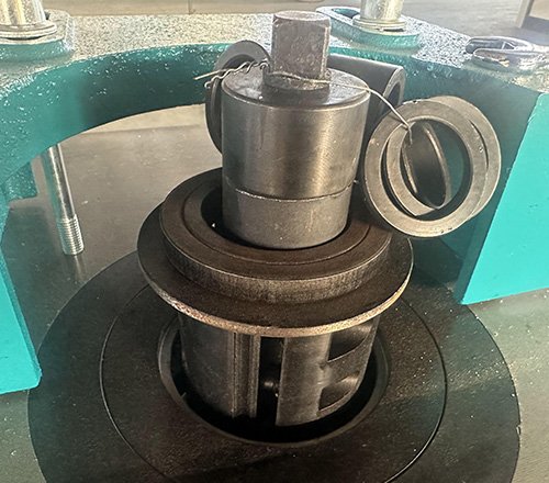 Molding spindles
