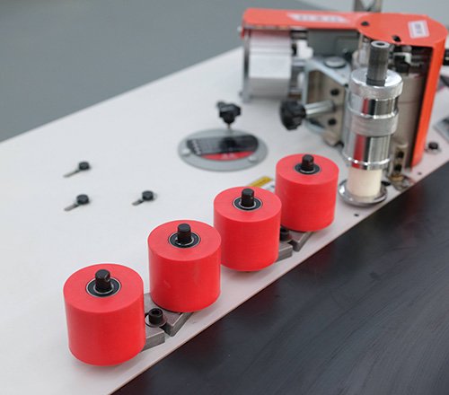 4 Auxiliary bonding rollers