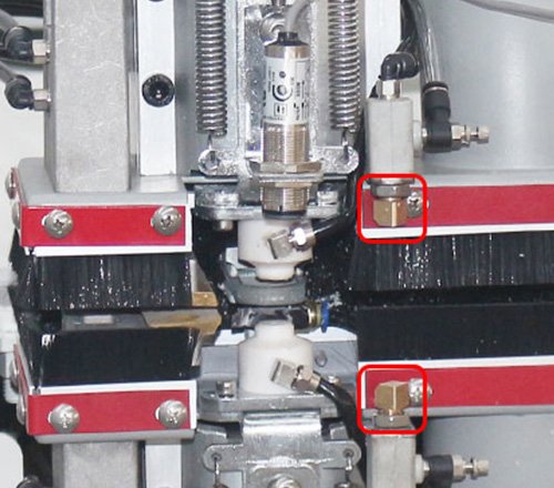Automatic spray glue remover