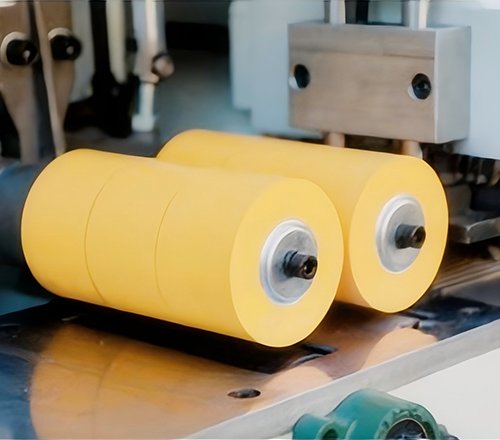 Rubber wheel device