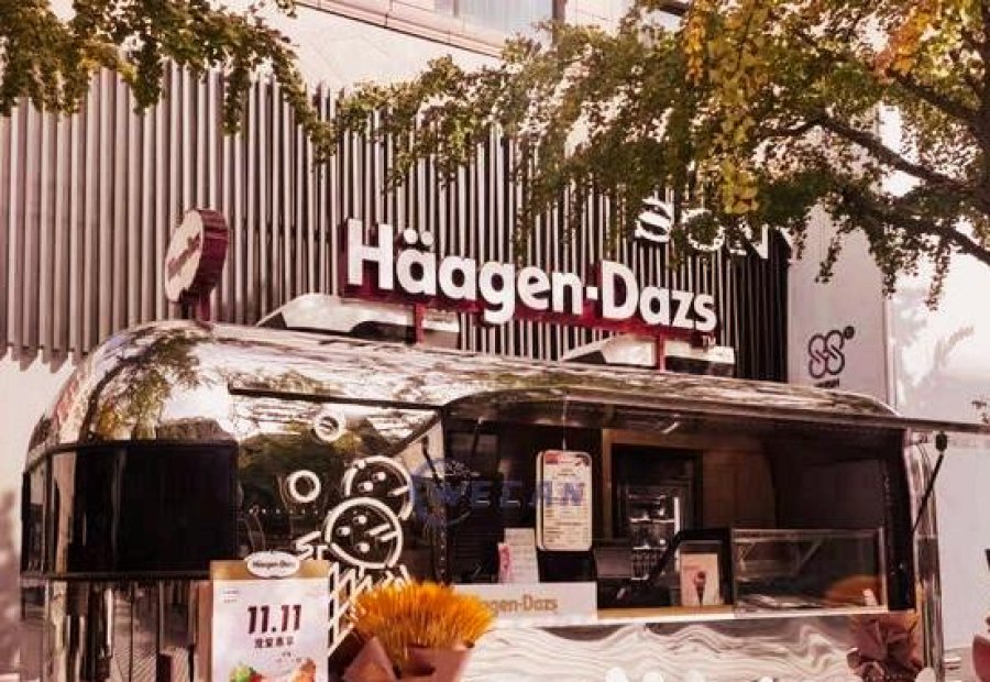 “Remolque de comida Airstream: la revolución de la restauración móvil retro-moderna”