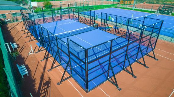 mobile padel courts