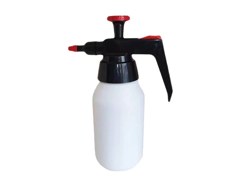1L SPRAY BOTTLE-138