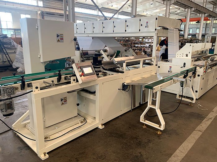 Máquina para fabricar papel de cuello