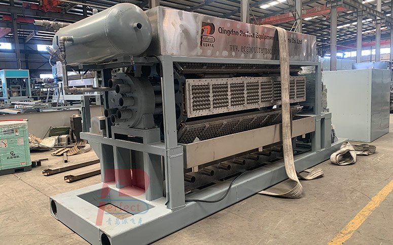 ¿Cómo funciona una máquina para fabricar bandejas de huevos y cómo se pueden producir bandejas de cajas de huevos desechables a partir de cajas de cartón viejas de papel usado?