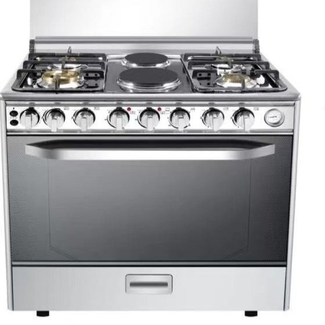 Multi-Function Oven With Cooktop