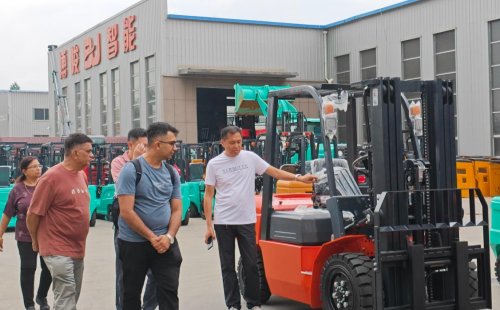 An India Energy Company Signed Supply Agreement for Internal Combustion Forklift