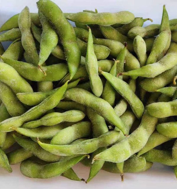 Frozen edamame pods
