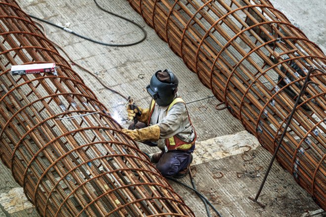 The Ultimate Guide to Hoop Reinforcement in Concrete Columns: Design, Spacing, and Seismic Codes